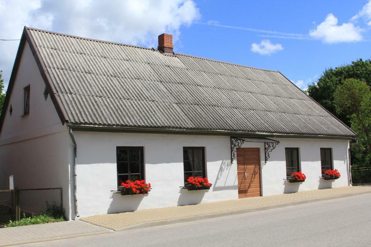 Divas Istabas Apartment Saldus Exterior photo